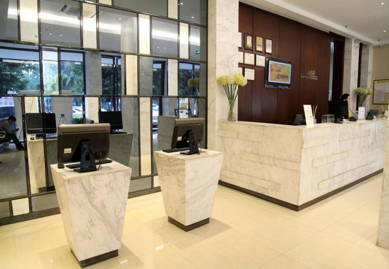 City Comfort Inn Liuzhou North Railway Station Branch Екстериор снимка